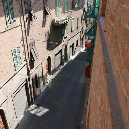 Affitta * San Miniato